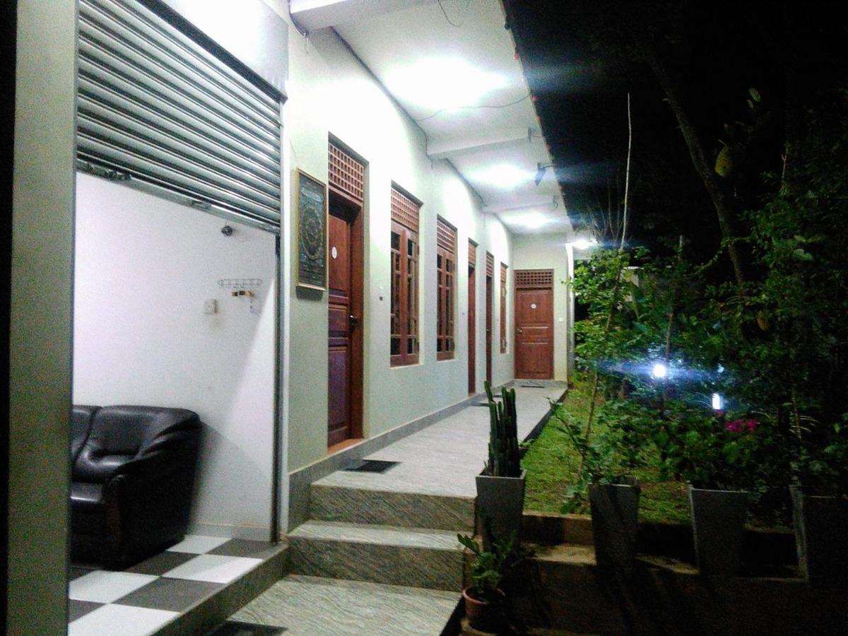 Dinimuthu Rest Inn Wellawaya Exterior foto