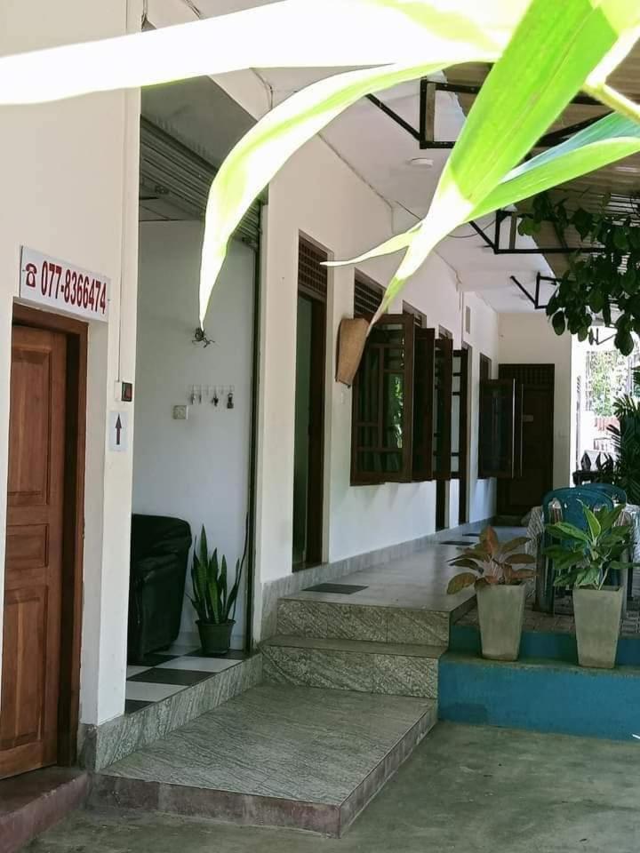 Dinimuthu Rest Inn Wellawaya Exterior foto